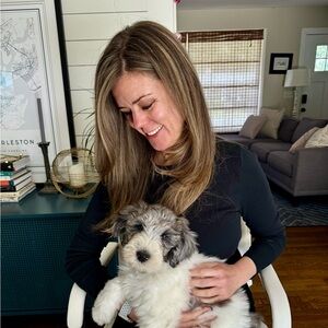 Meet your Posher, Jennifer